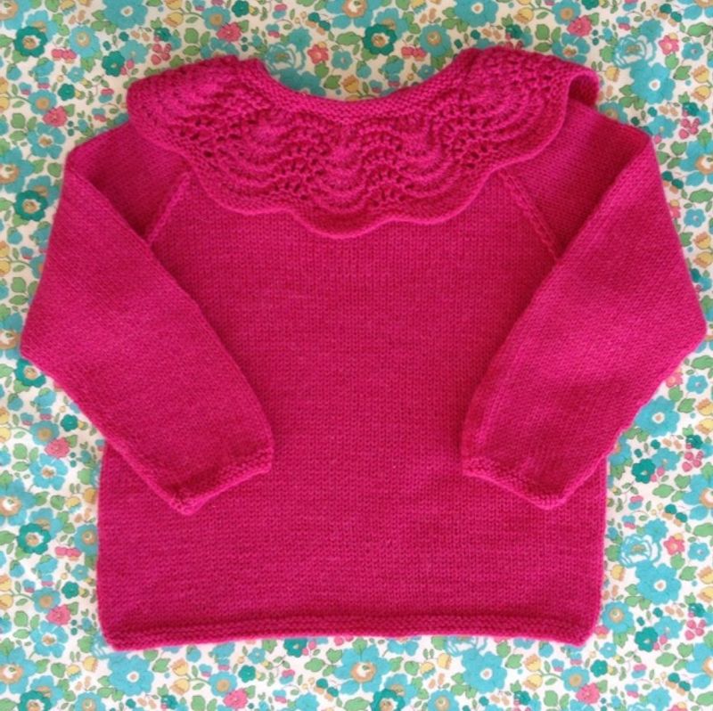 PDF strikkeoppskrift kragejumper Mona