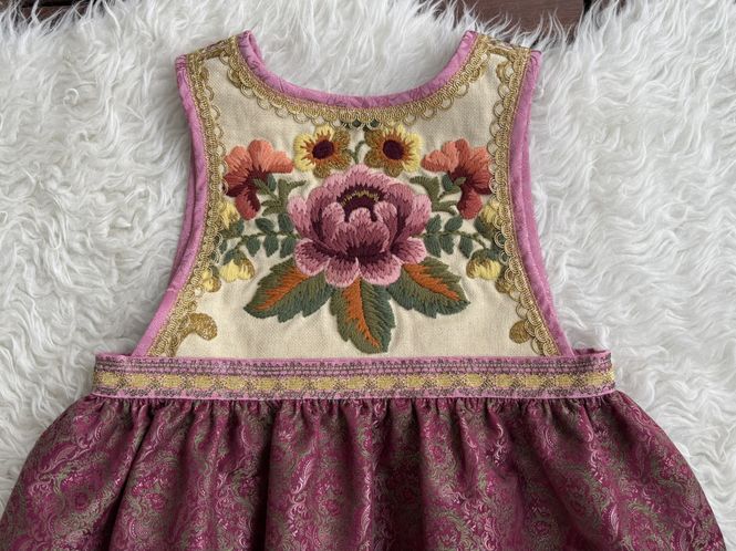 Hovedbilde Festdrakt Astrid ...