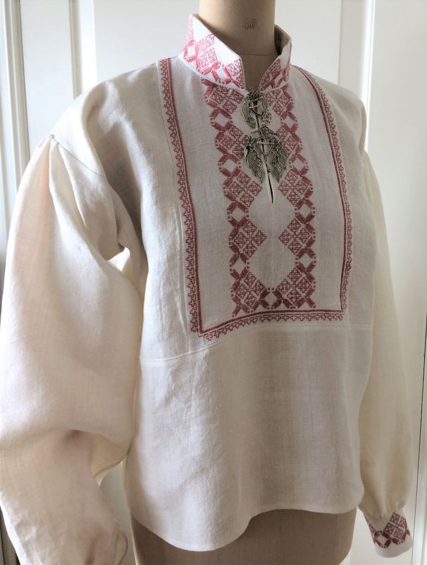 X SOLGT Festdraktskjorte Amanda i lin med rosa