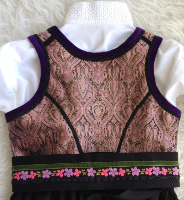 Mønster festdrakt Anniken