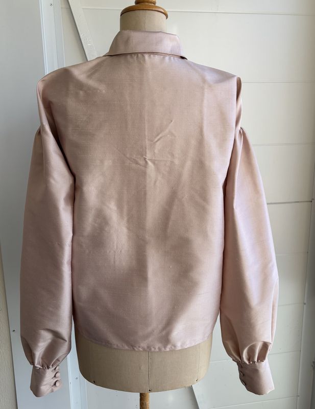 SOLGT Festdraktskjorte Amanda dus rosa