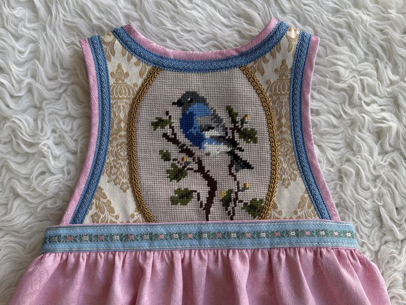 SOLGT Festdrakt Astrid rosa/blå/gul