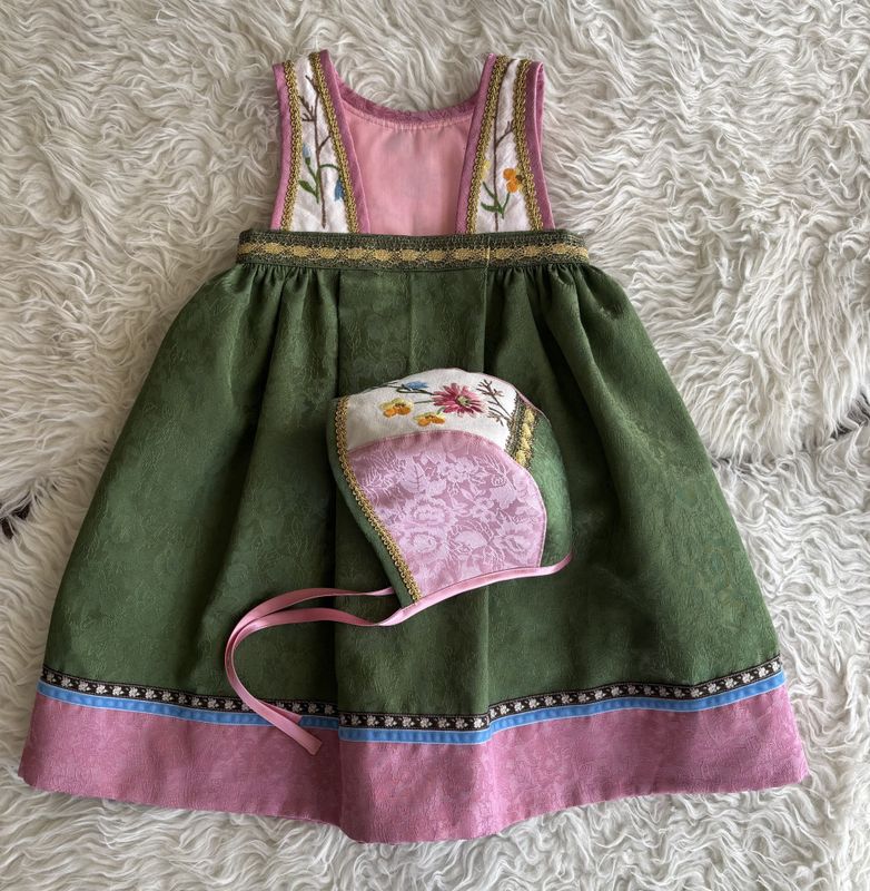 Festdrakt Astridliten grønn/rosa